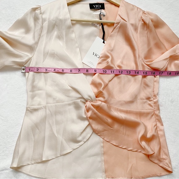 NWT Peach & Cream Color Block Twisted Front Blouse - Picture 6 of 11